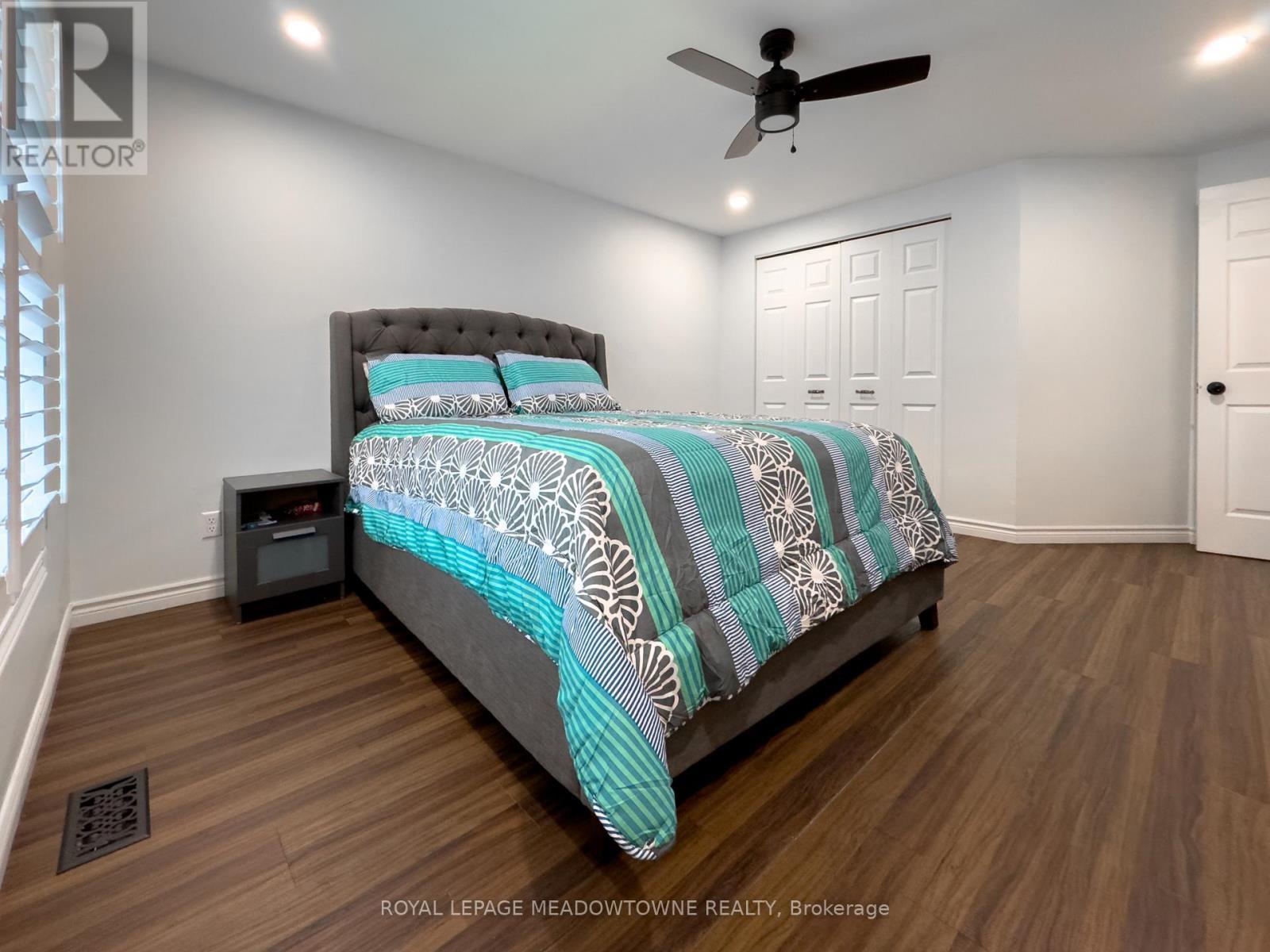47 Ruffian Road, Brantford, ON - Indoor Photo Showing Bedroom