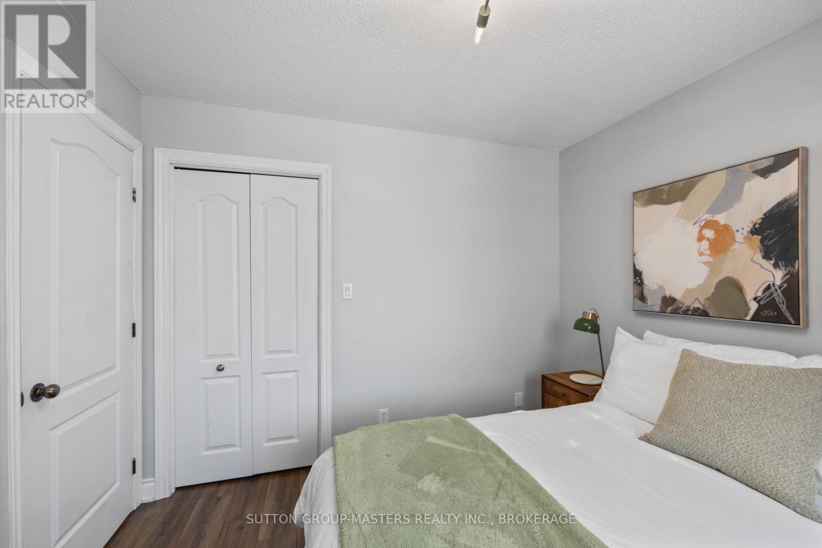 628 Melrose Street, Kingston (East Gardiners Rd), ON - Indoor Photo Showing Bedroom