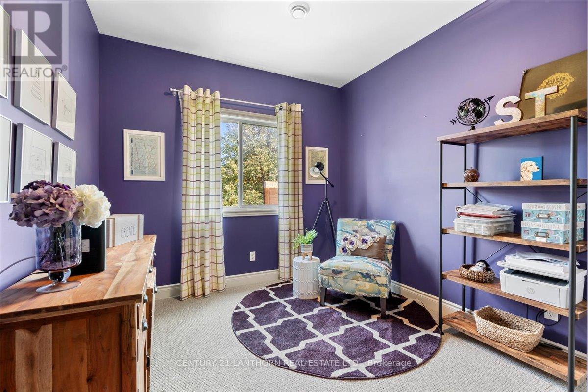 18 Mcdougall Drive, Belleville (Thurlow Ward), ON - Indoor