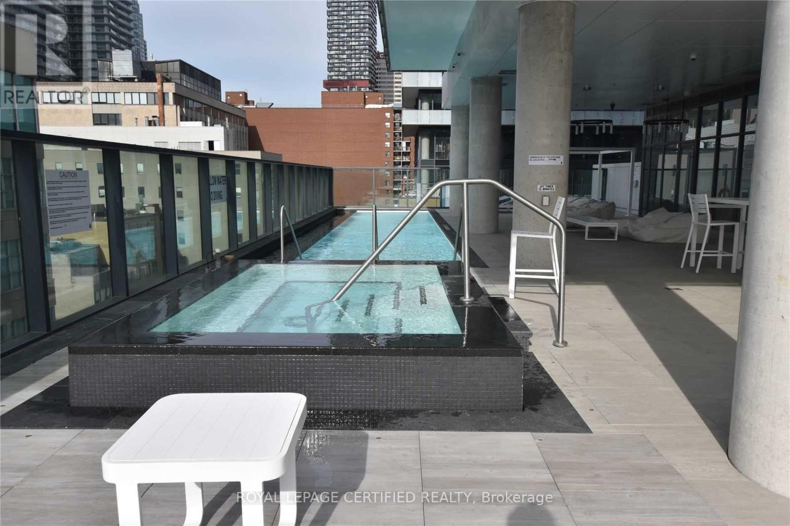 301 - 185 Roehampton Avenue, Toronto, ON