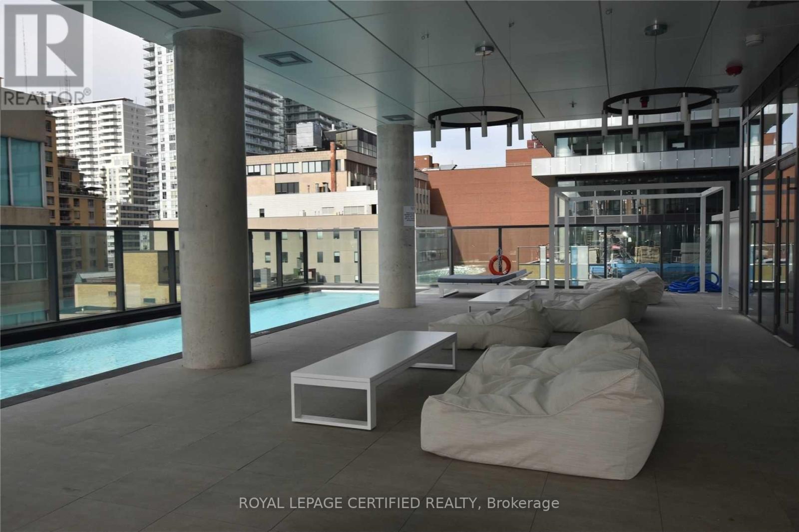 301 - 185 Roehampton Avenue, Toronto, ON