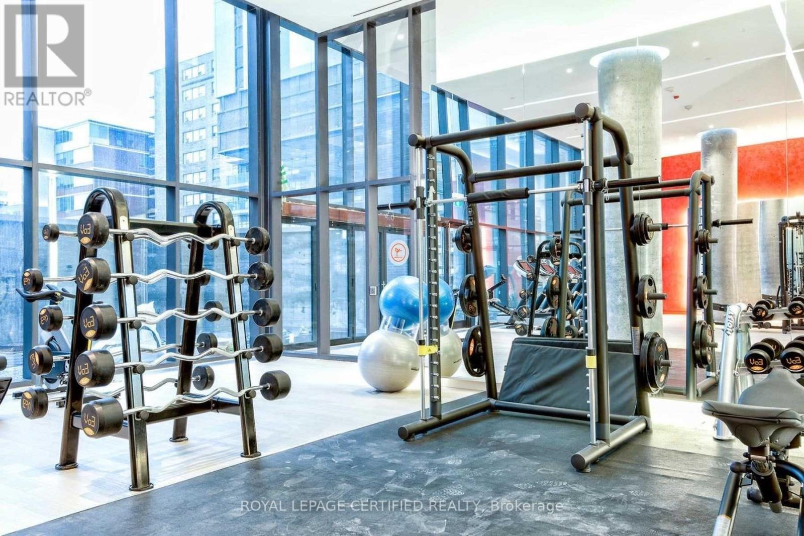 301 - 185 Roehampton Avenue, Toronto, ON