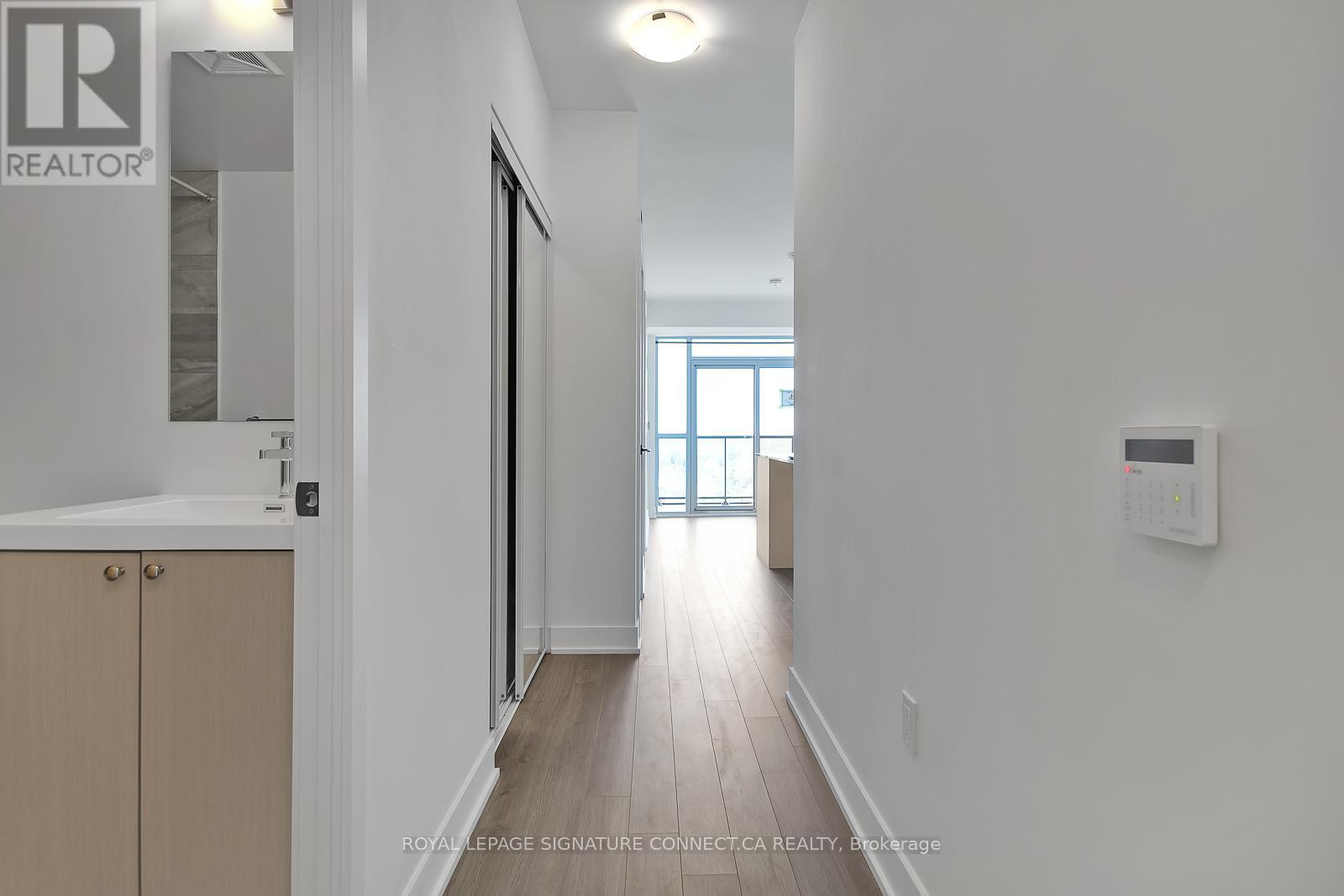 620 - 50 George Butchart Drive, Toronto, ON - Indoor Photo Showing Other Room