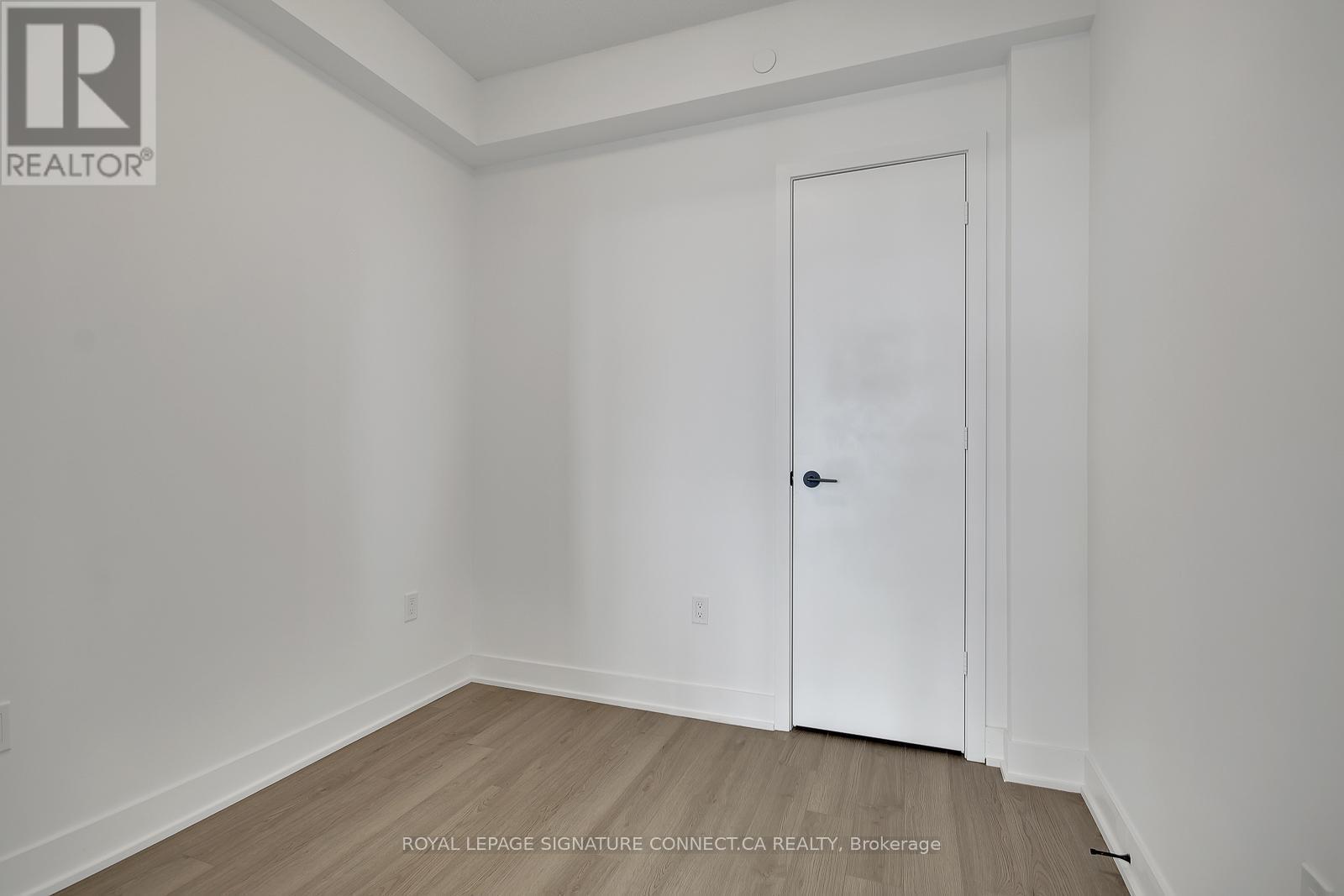 620 - 50 George Butchart Drive, Toronto, ON - Indoor Photo Showing Other Room
