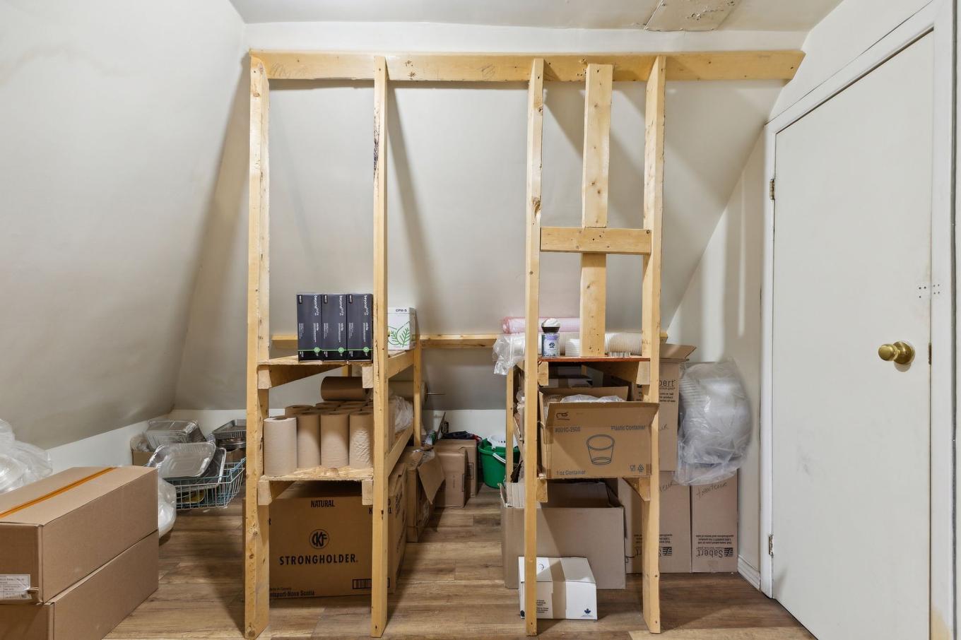 Rangement - 53 Boul. St-Joseph, Gatineau (Hull), QC - Indoor Photo Showing Other Room