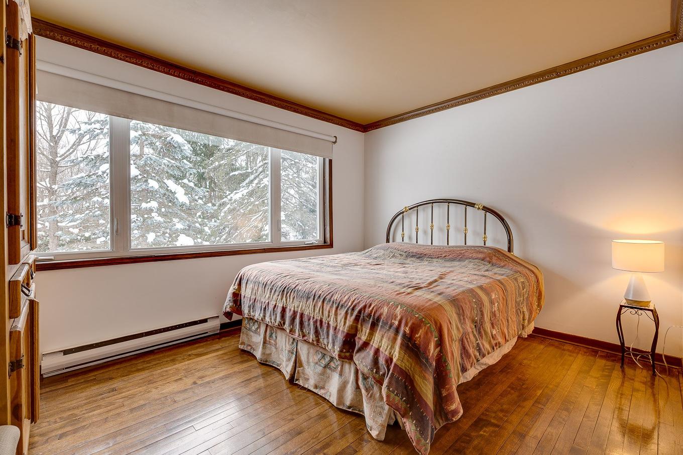 Chambre à coucher principale - 17 Ch. Des Lilas, Sainte-Anne-Des-Lacs, QC - Indoor Photo Showing Bedroom