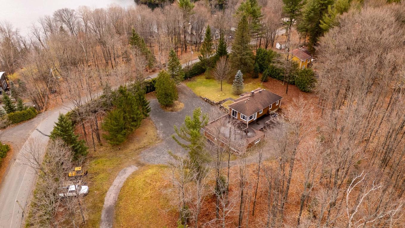 Photo aérienne - 17 Ch. Des Lilas, Sainte-Anne-Des-Lacs, QC - Outdoor With View