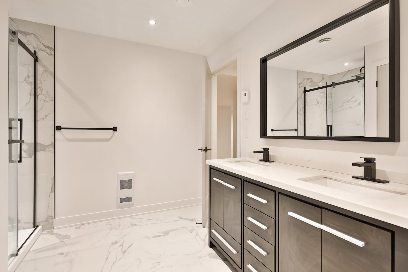 Bathroom - 51 Rue Des Trembles, Saint-Jean-Sur-Richelieu, QC - Indoor Photo Showing Bathroom