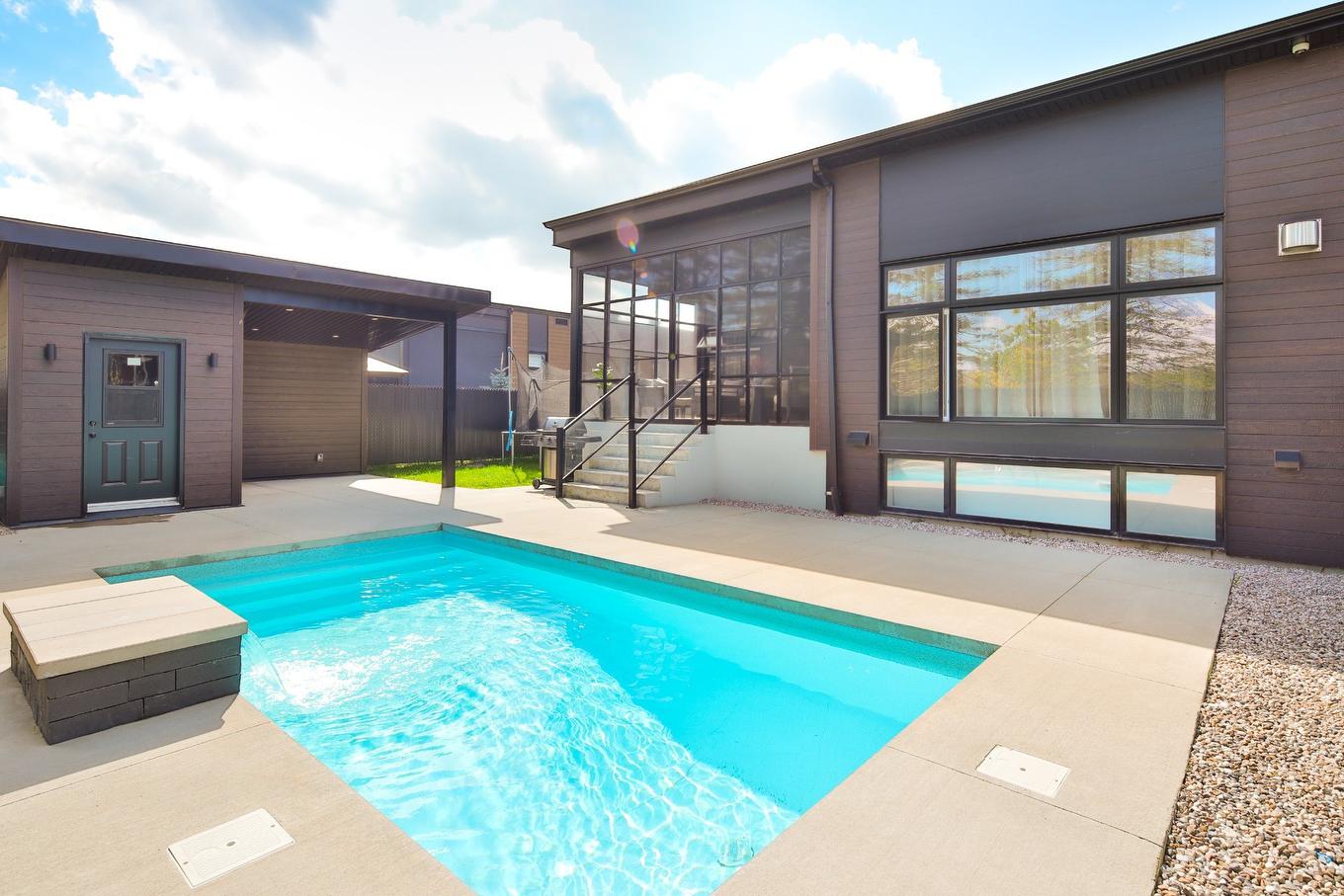 Backyard - 51 Rue Des Trembles, Saint-Jean-Sur-Richelieu, QC - Outdoor With In Ground Pool