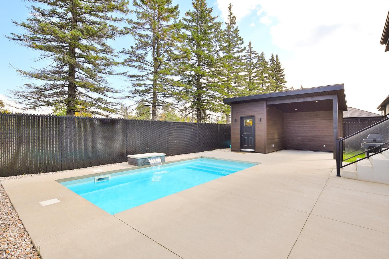 Pool - 51 Rue Des Trembles, Saint-Jean-Sur-Richelieu, QC - Outdoor With In Ground Pool