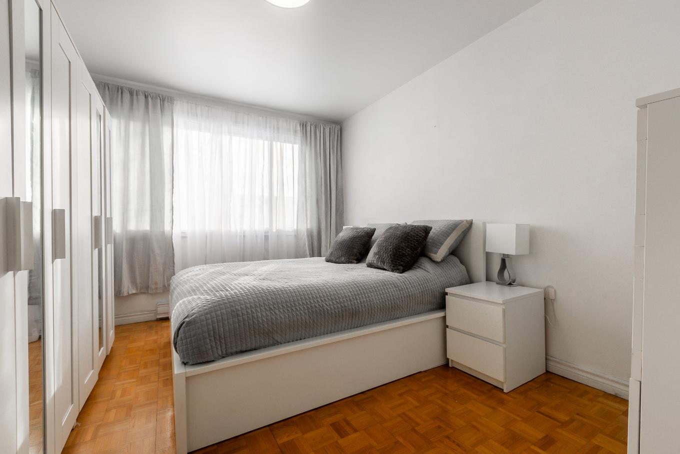 Primary bedroom - 7139 - 7141 Boul. Lacordaire, Montréal (Saint-Léonard), QC - Indoor Photo Showing Bedroom