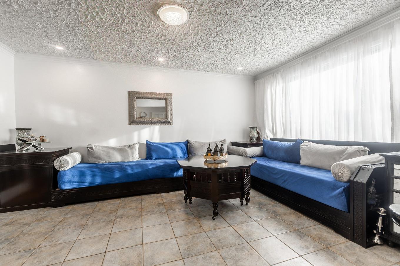 Living room - 7139 - 7141 Boul. Lacordaire, Montréal (Saint-Léonard), QC - Indoor Photo Showing Living Room