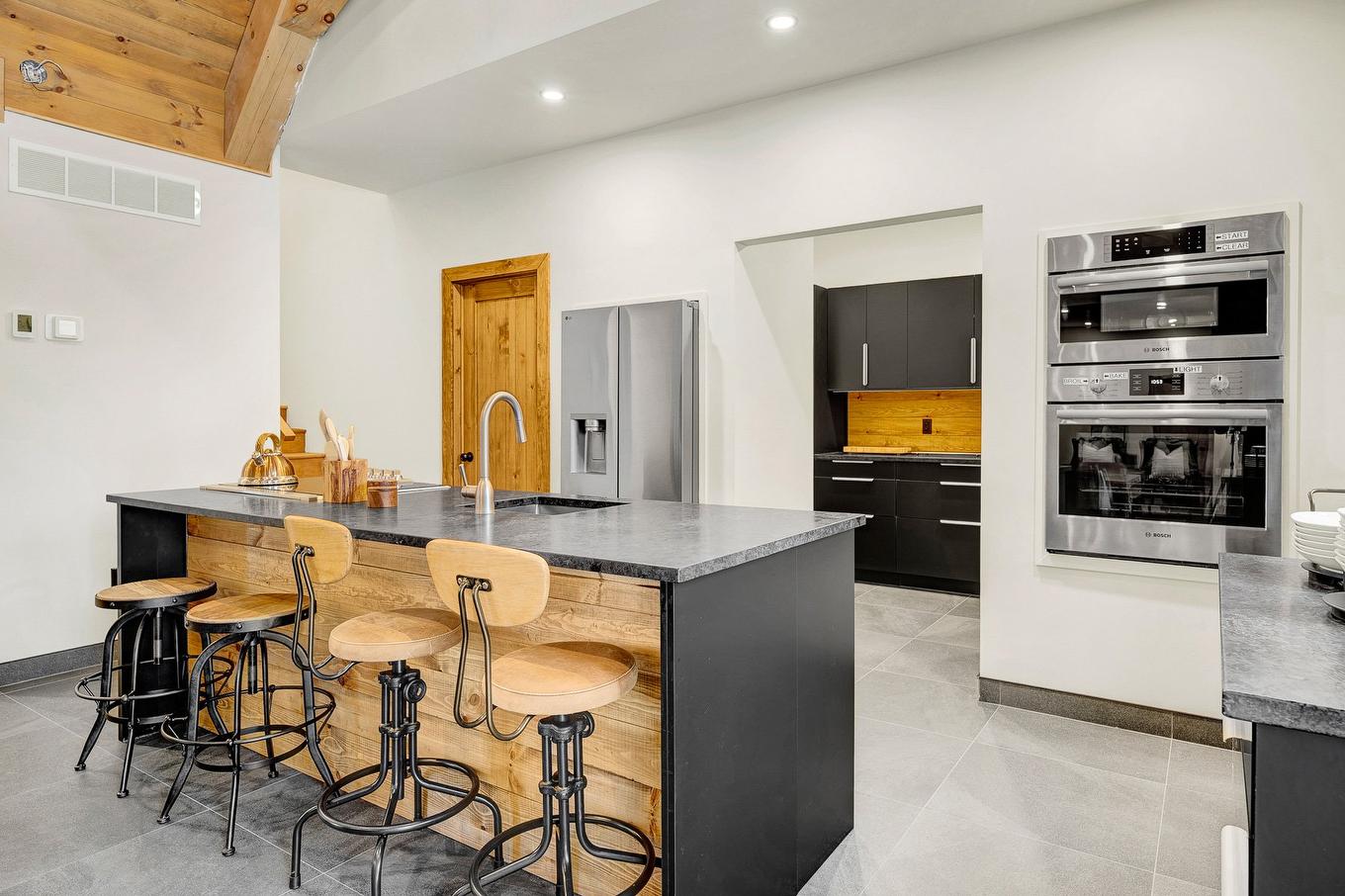 Cuisine - 15 Ch. De L'Escalade, Morin-Heights, QC - Indoor