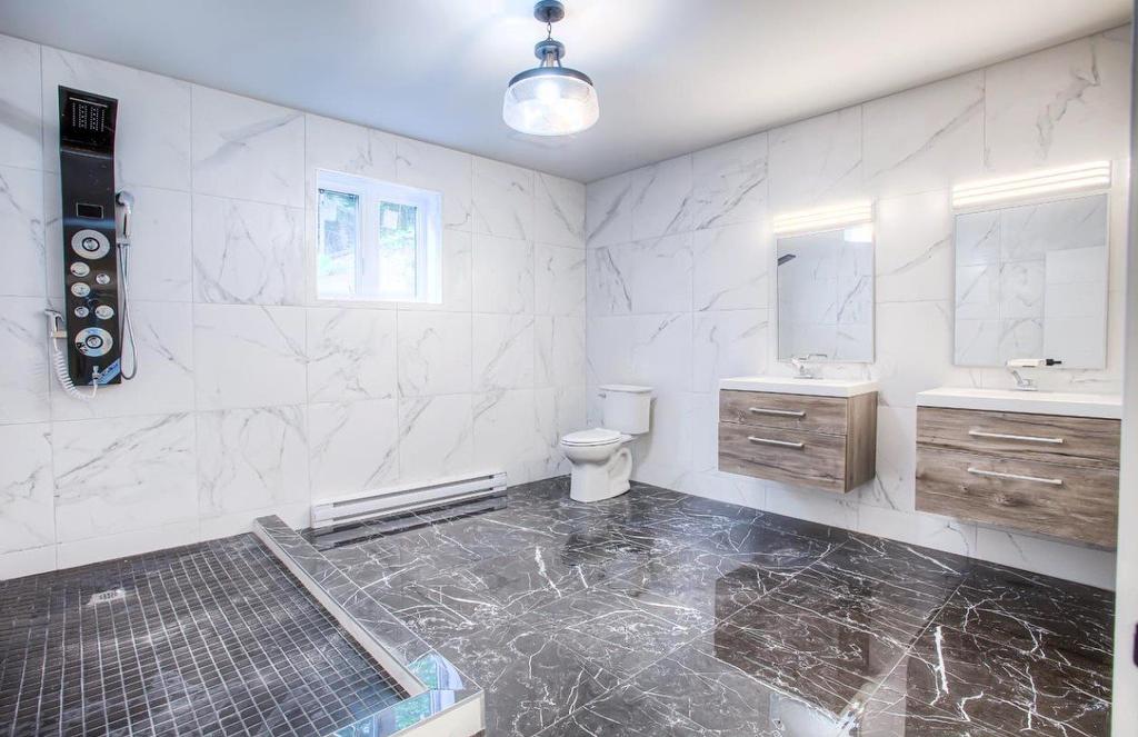 Salle de bains - 1385 Ch. Des Hauteurs, Sainte-Adèle, QC - Indoor Photo Showing Bathroom