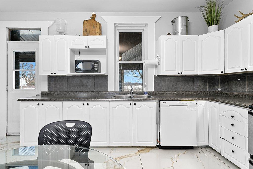 Cuisine - 38 Route 148, Bristol, QC - Indoor Photo Showing Kitchen With Double Sink