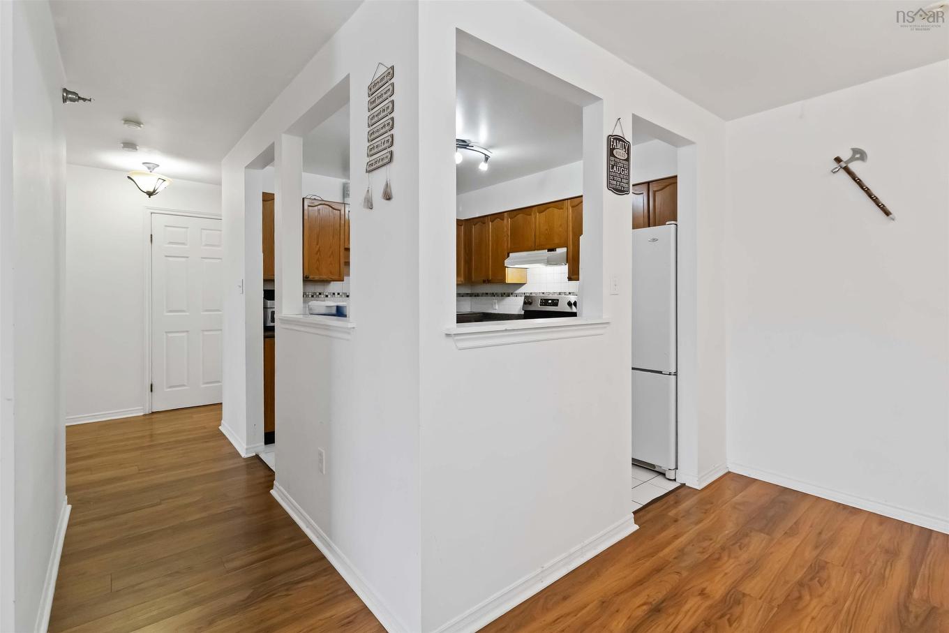 311 93 Kearney Lake Road, Halifax, NS