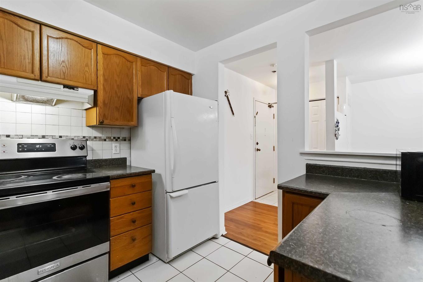 311 93 Kearney Lake Road, Halifax, NS