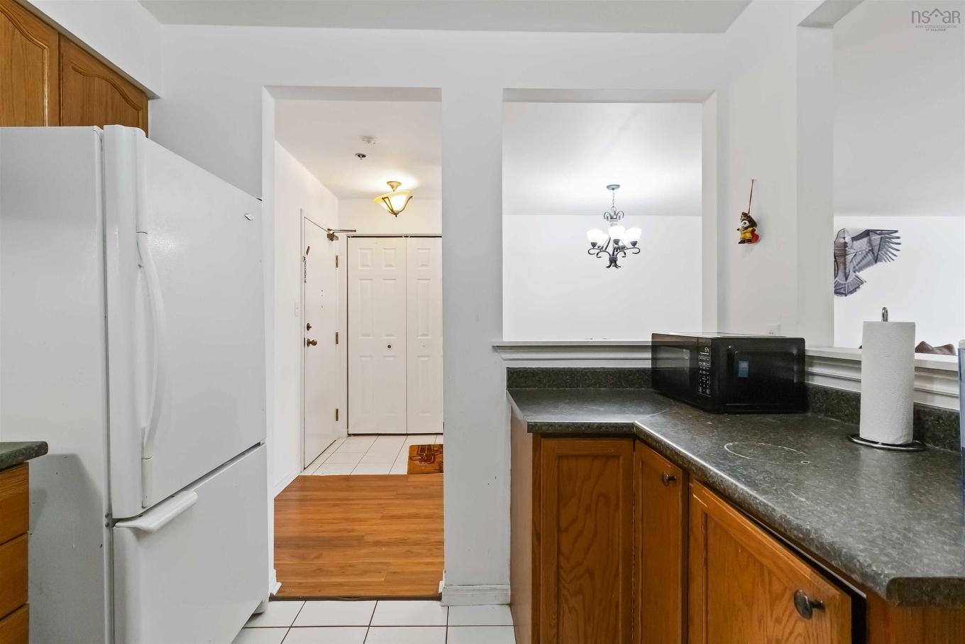 311 93 Kearney Lake Road, Halifax, NS