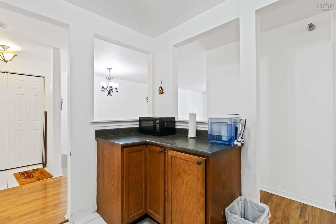 311 93 Kearney Lake Road, Halifax, NS