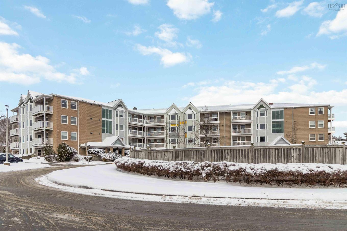 311 93 Kearney Lake Road, Halifax, NS