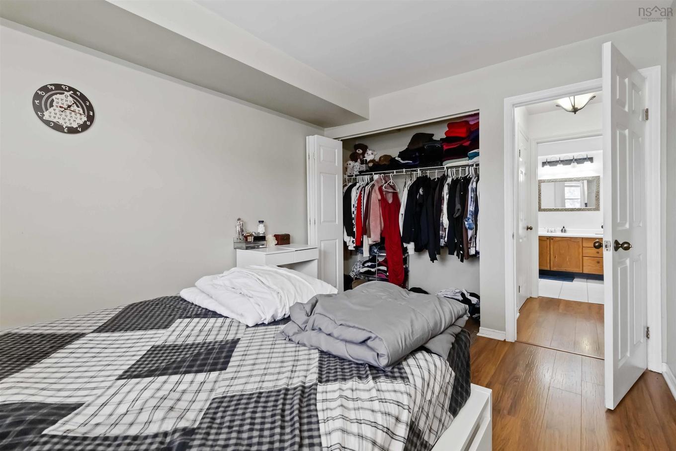 311 93 Kearney Lake Road, Halifax, NS