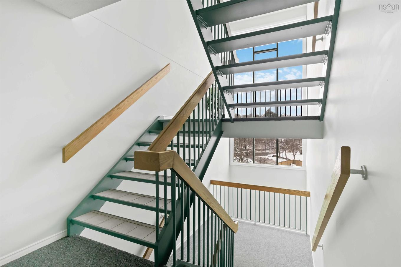 311 93 Kearney Lake Road, Halifax, NS