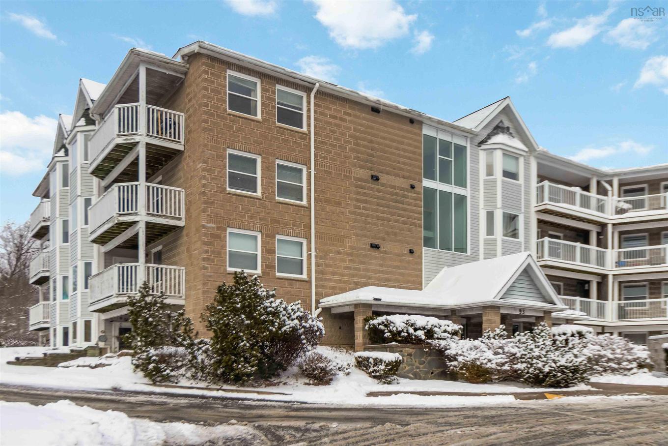 311 93 Kearney Lake Road, Halifax, NS