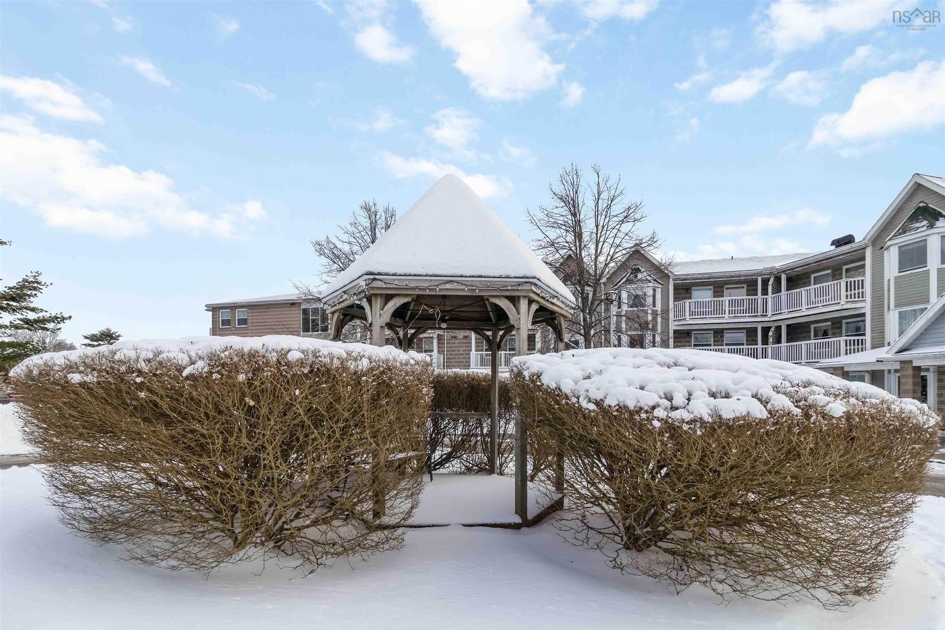 311 93 Kearney Lake Road, Halifax, NS