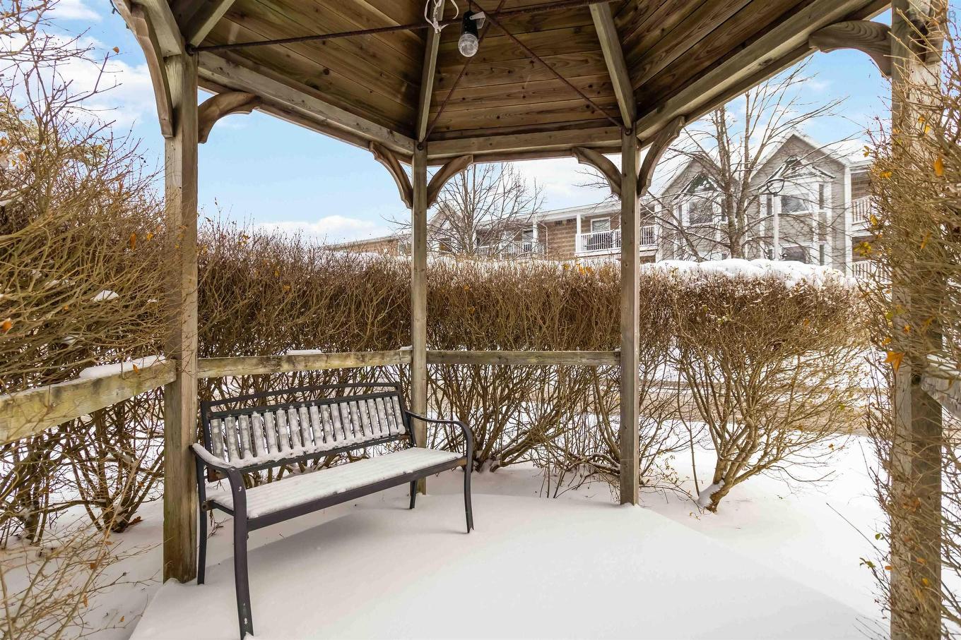 311 93 Kearney Lake Road, Halifax, NS