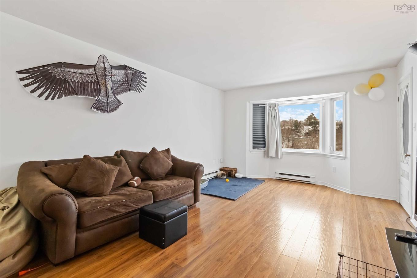 311 93 Kearney Lake Road, Halifax, NS