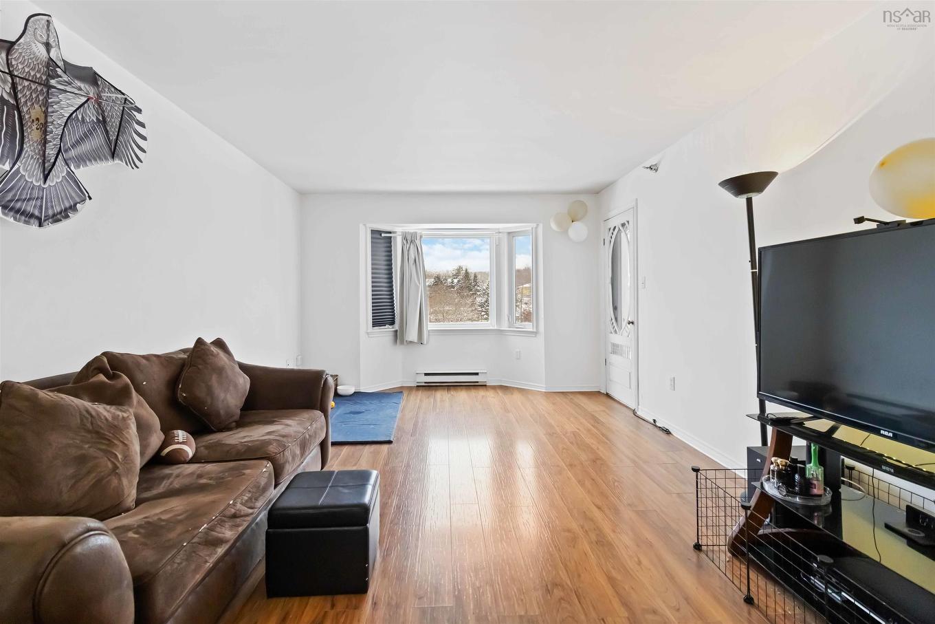 311 93 Kearney Lake Road, Halifax, NS