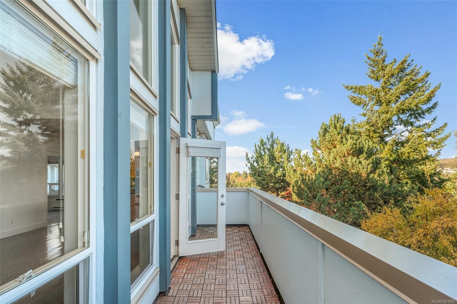 307-3915 Carey Rd, Saanich, BC - Outdoor With Balcony With Exterior