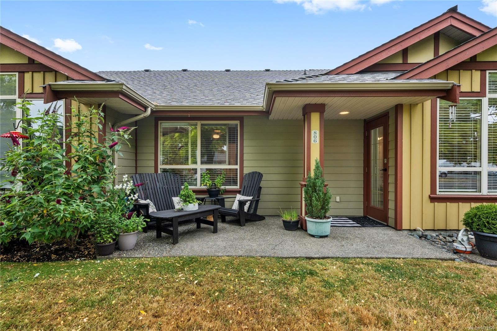 806-261 Mills St, Parksville, BC