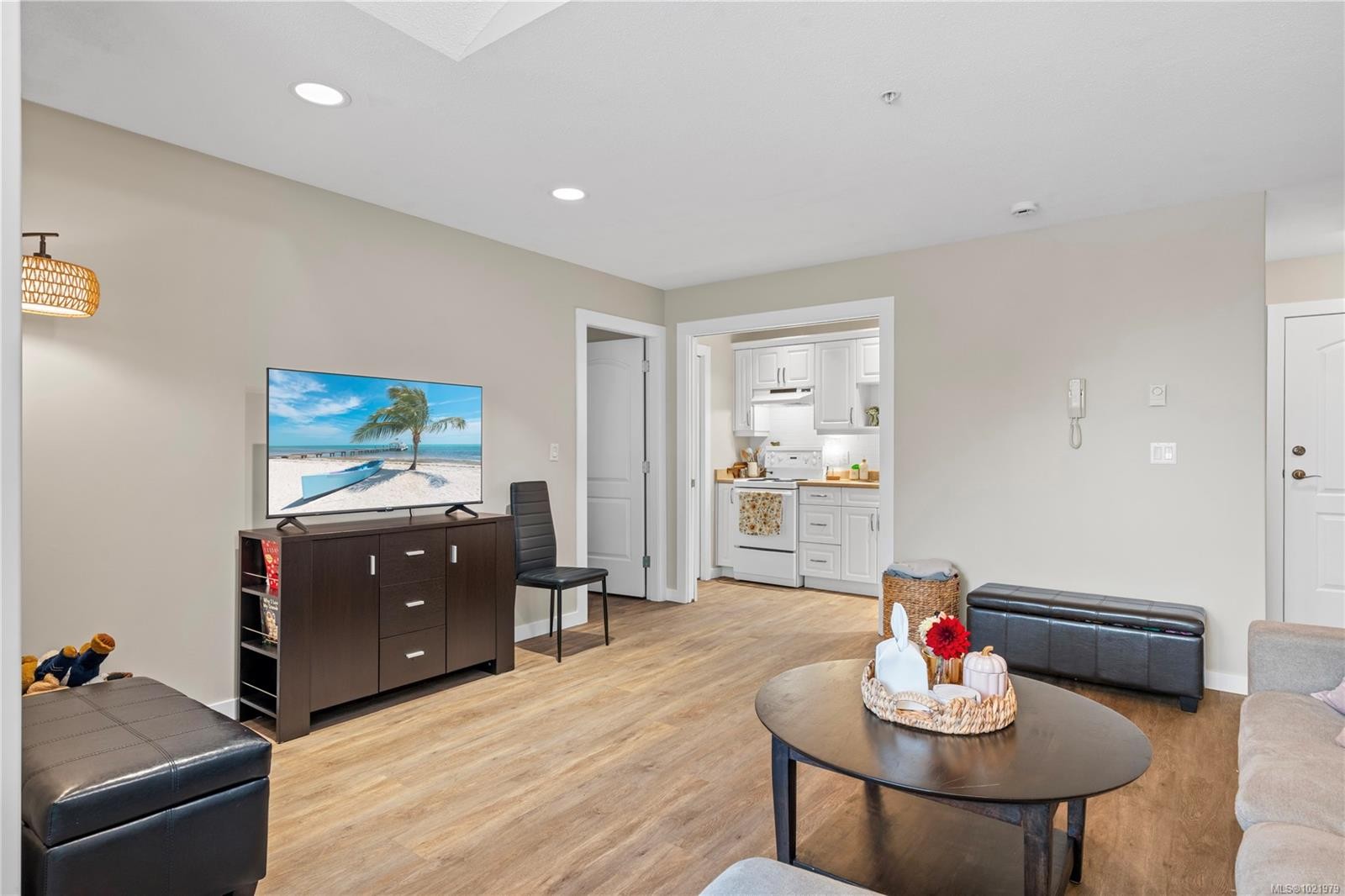 806-261 Mills St, Parksville, BC