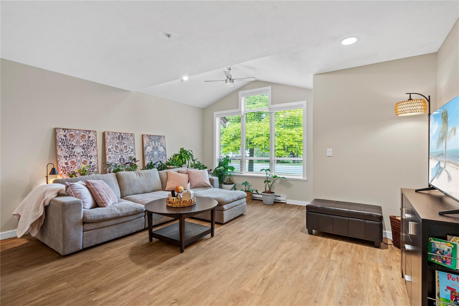 806-261 Mills St, Parksville, BC