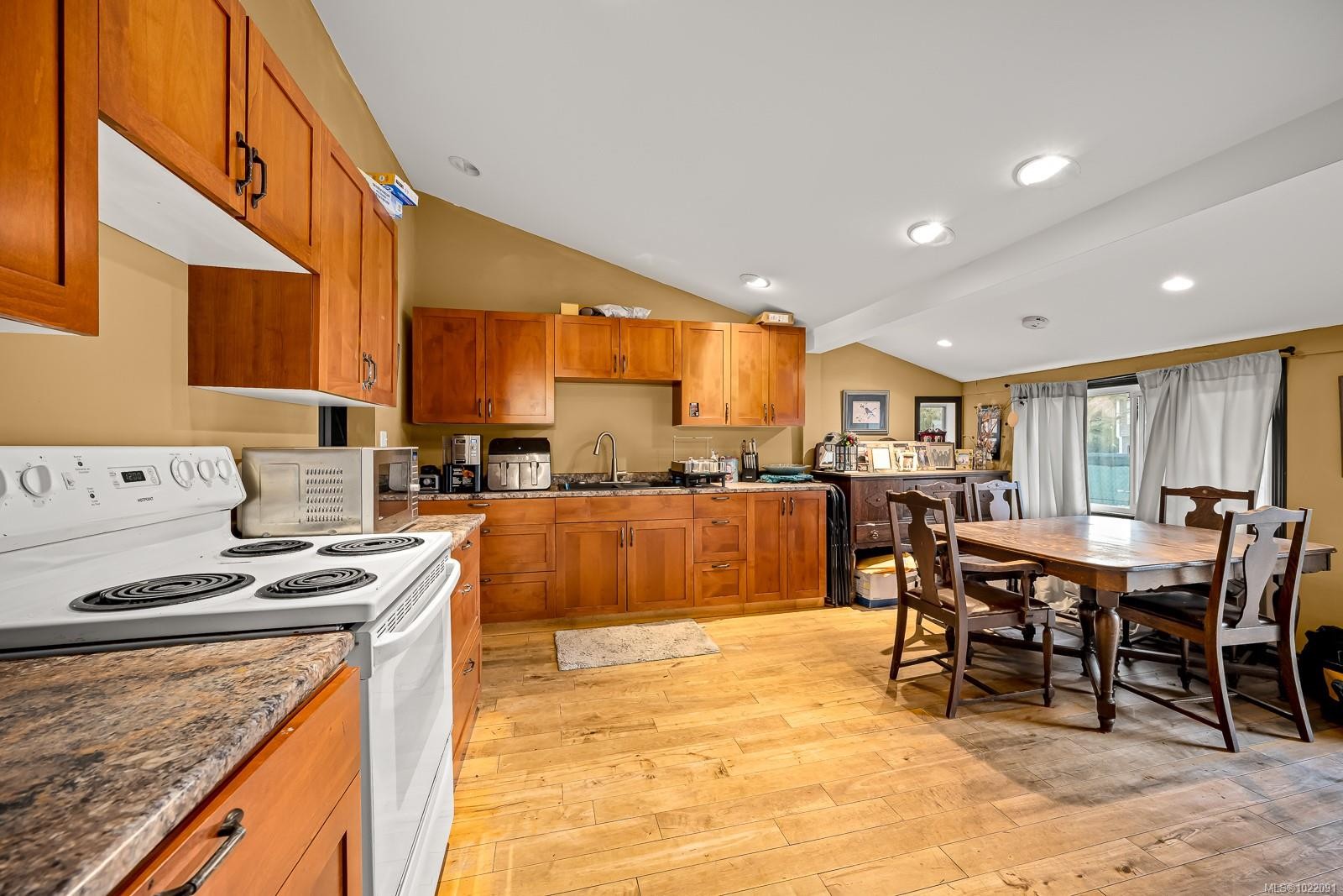 1576 Owen Rd, Comox, BC