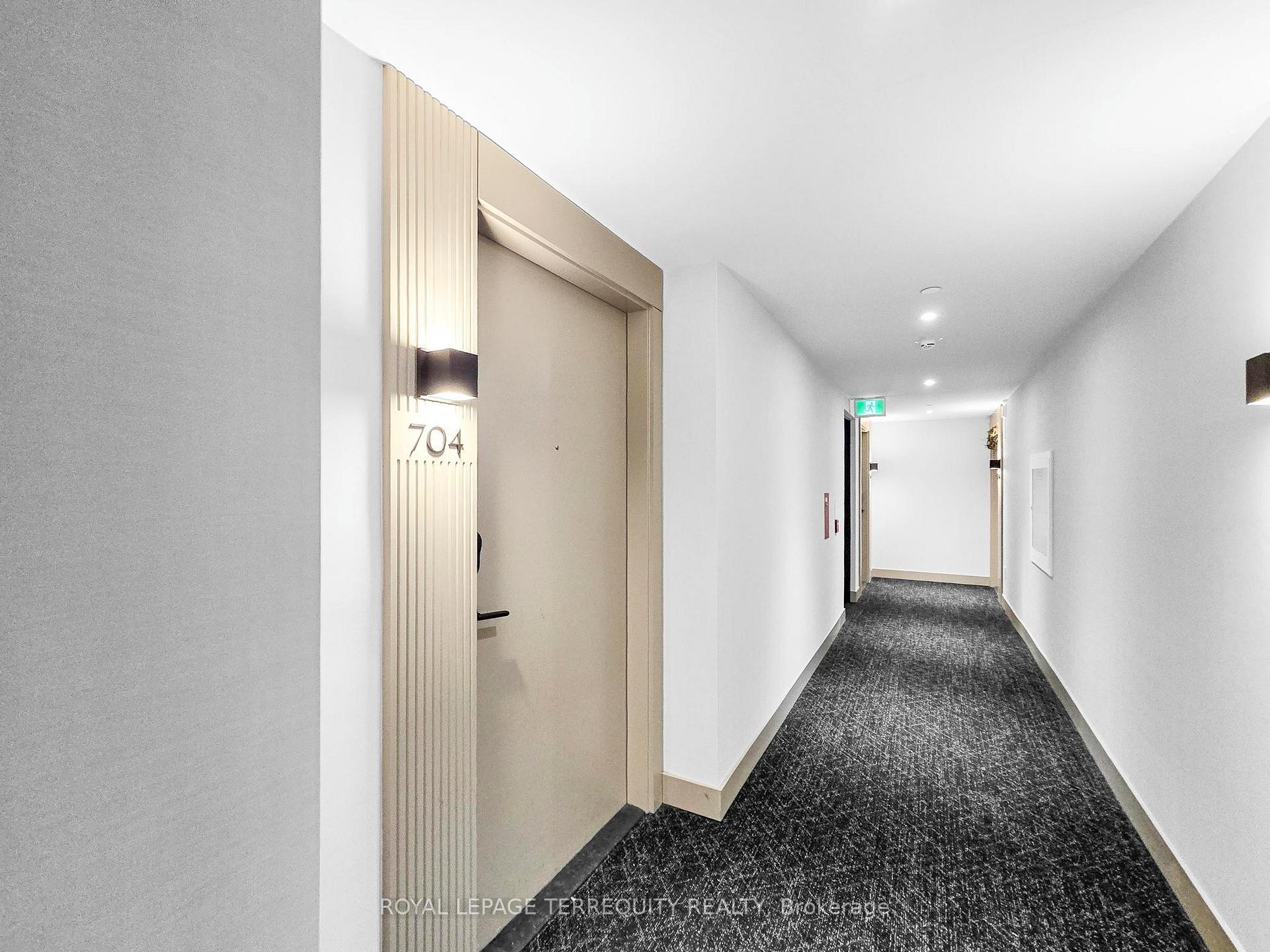 704-225 Malta Avenue, Brampton, ON - Indoor Photo Showing Other Room