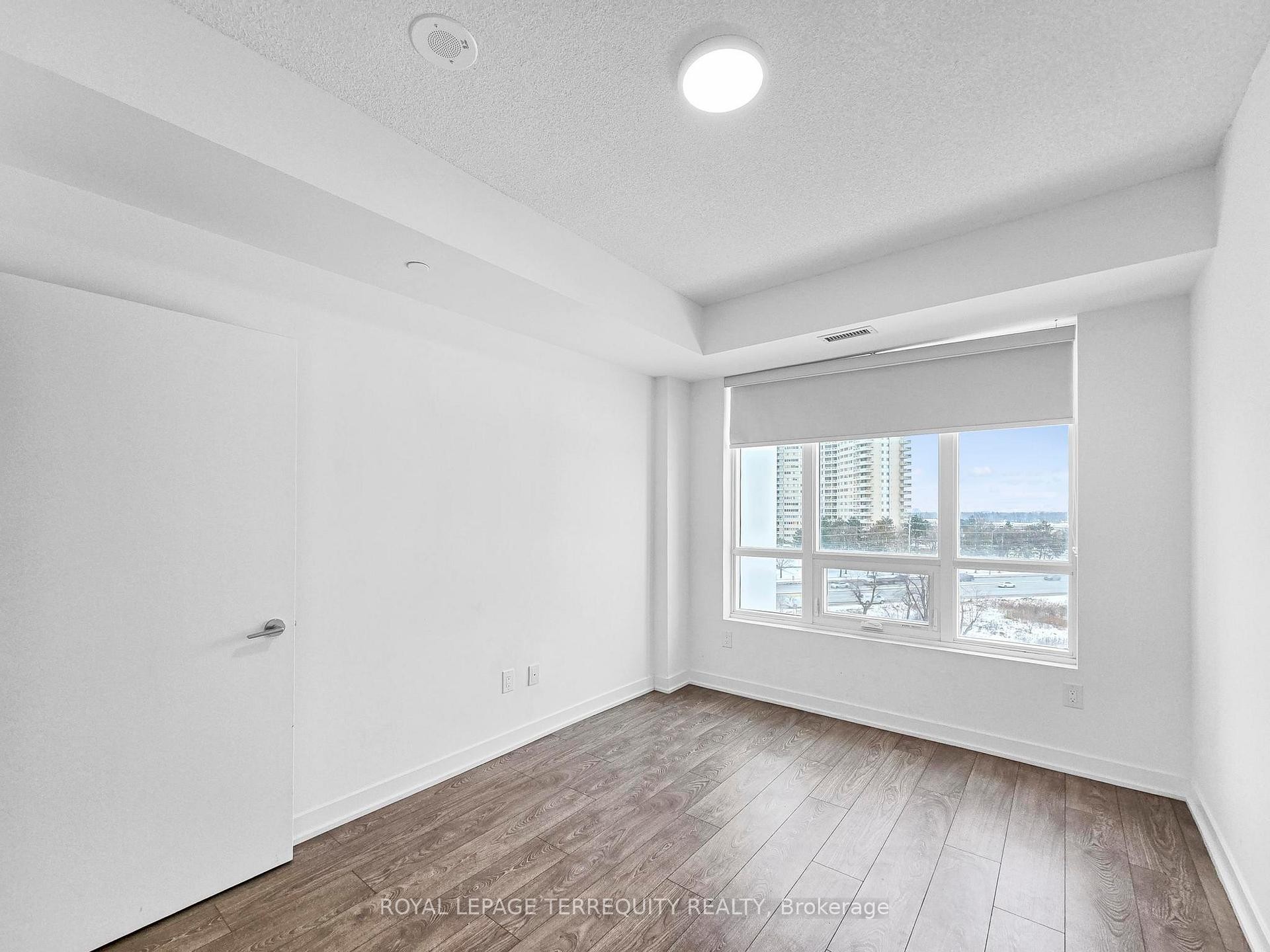 704-225 Malta Avenue, Brampton, ON - Indoor Photo Showing Other Room