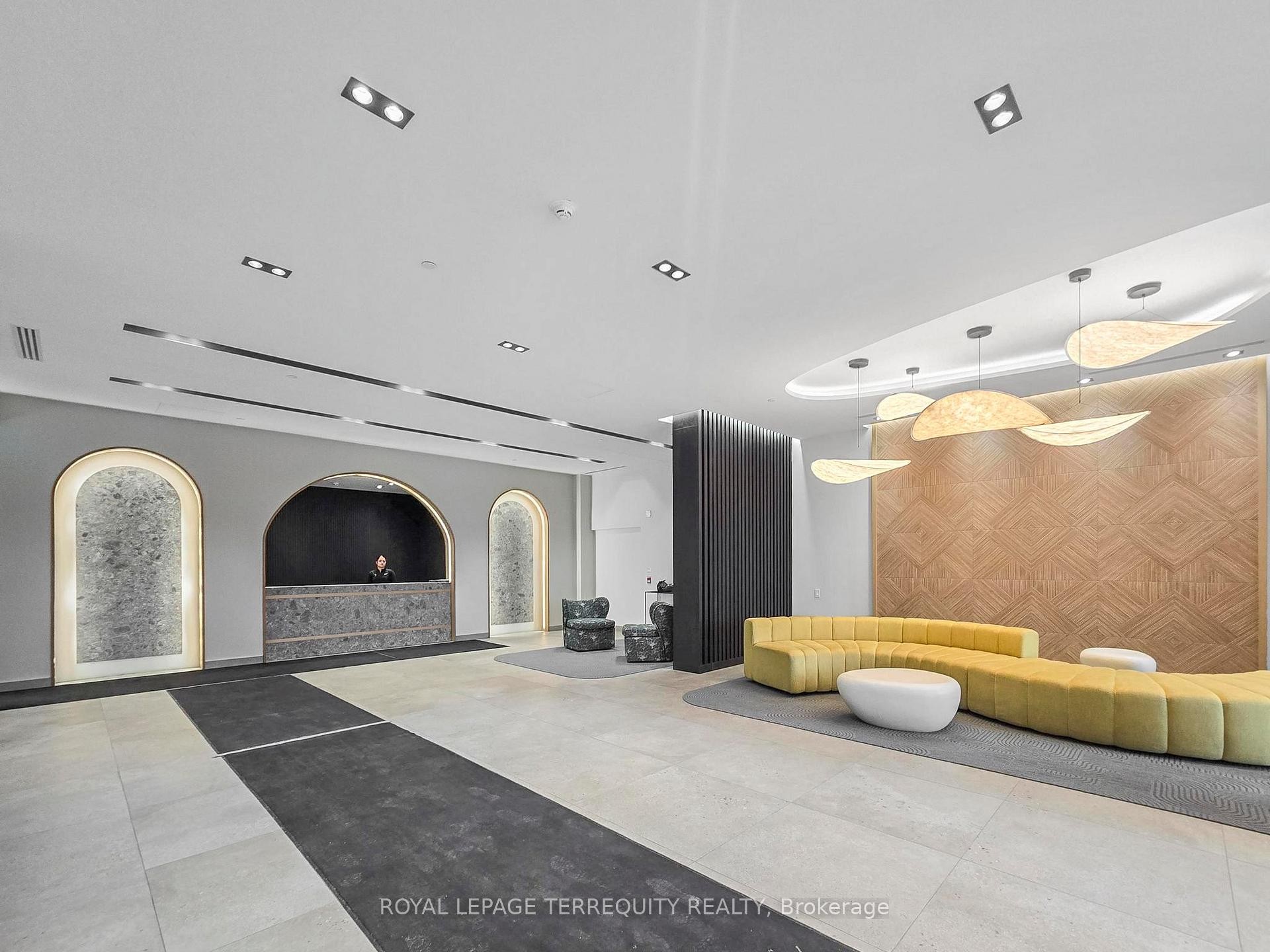 704-225 Malta Avenue, Brampton, ON - Indoor Photo Showing Other Room