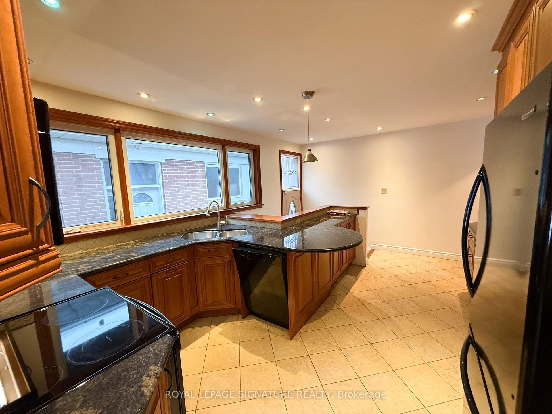 23 Palomino Crescent, Toronto, ON - Indoor