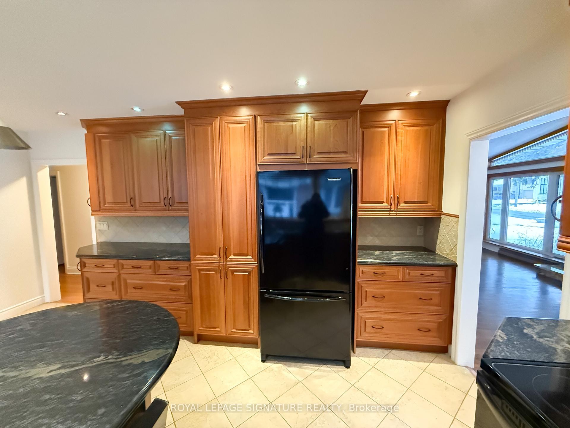 23 Palomino Crescent, Toronto, ON - Indoor Photo Showing Kitchen