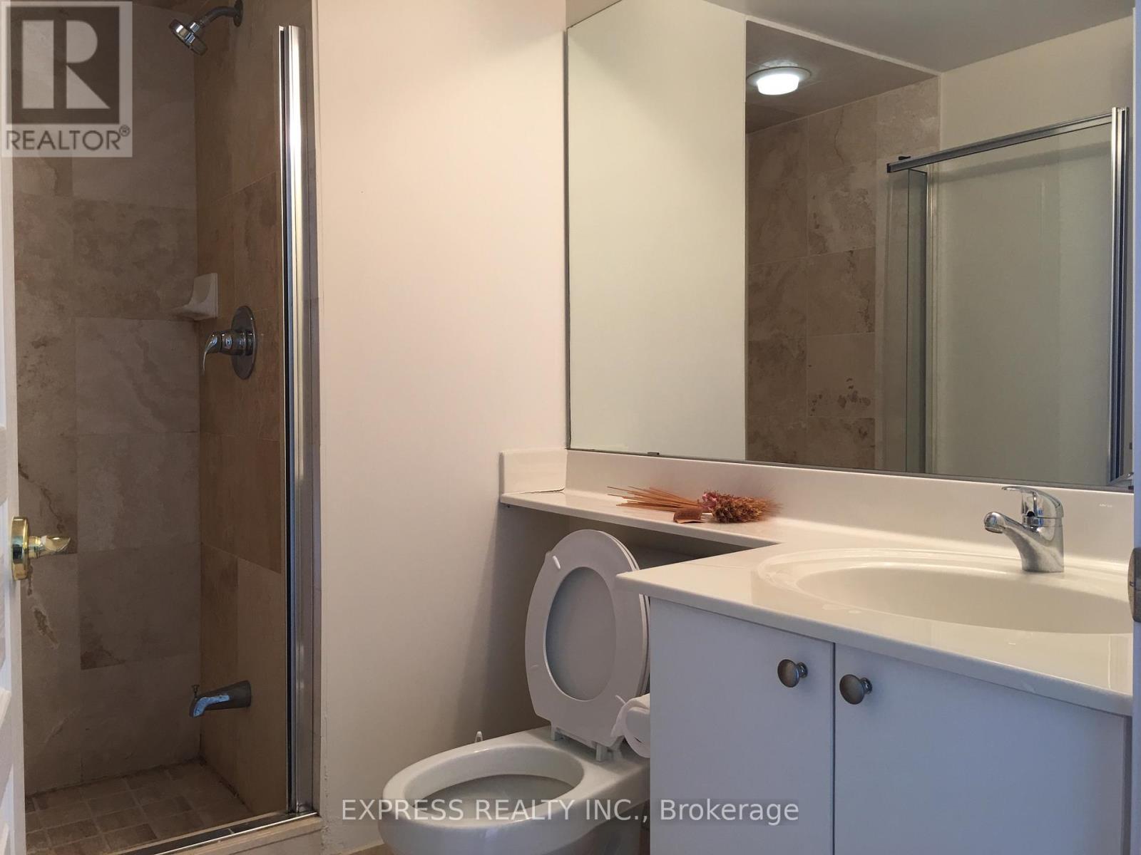 608 - 55 Harrison Garden Boulevard, Toronto, ON - Indoor Photo Showing Bathroom