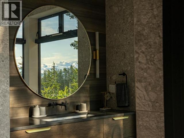 Lot 3 & 4 Sharpes Bay Road, Powell River, BC - Indoor