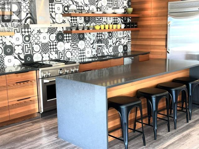 Lot 3 & 4 Sharpes Bay Road, Powell River, BC - Indoor