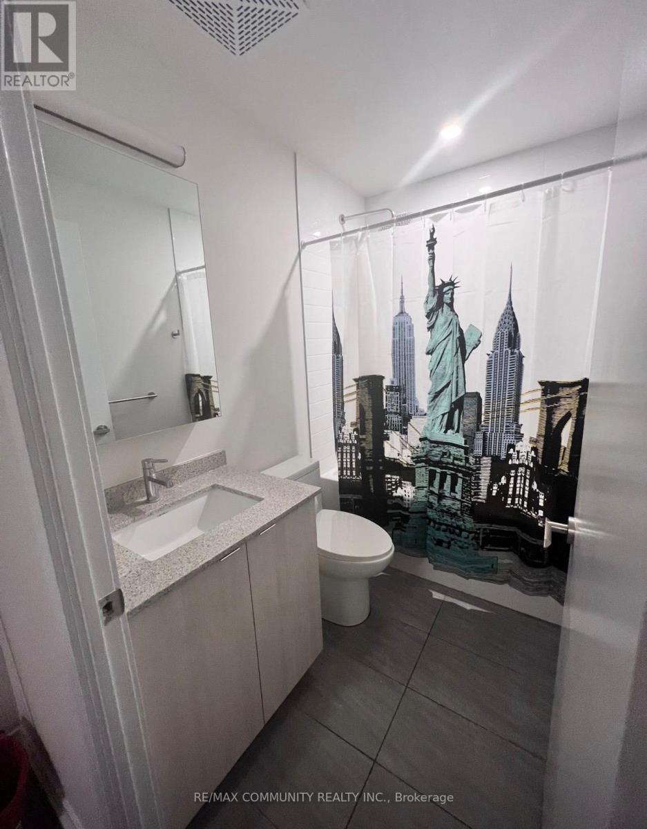 117W - 3 Rosewater Street, Richmond Hill, ON - Indoor Photo Showing Bathroom