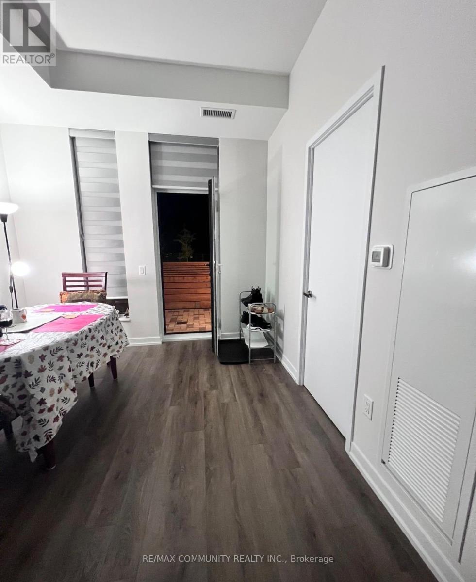 117W - 3 Rosewater Street, Richmond Hill, ON - Indoor