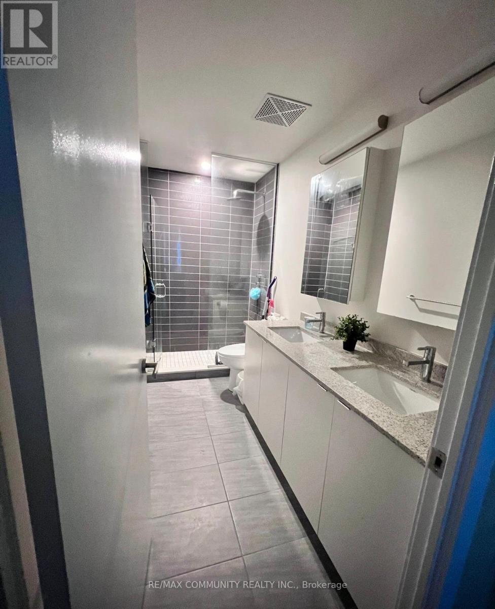 117W - 3 Rosewater Street, Richmond Hill, ON - Indoor Photo Showing Bathroom