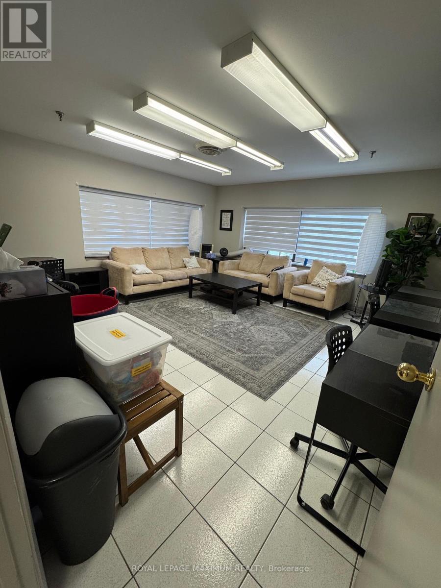 18 - 67 Rodinea Road, Vaughan, ON