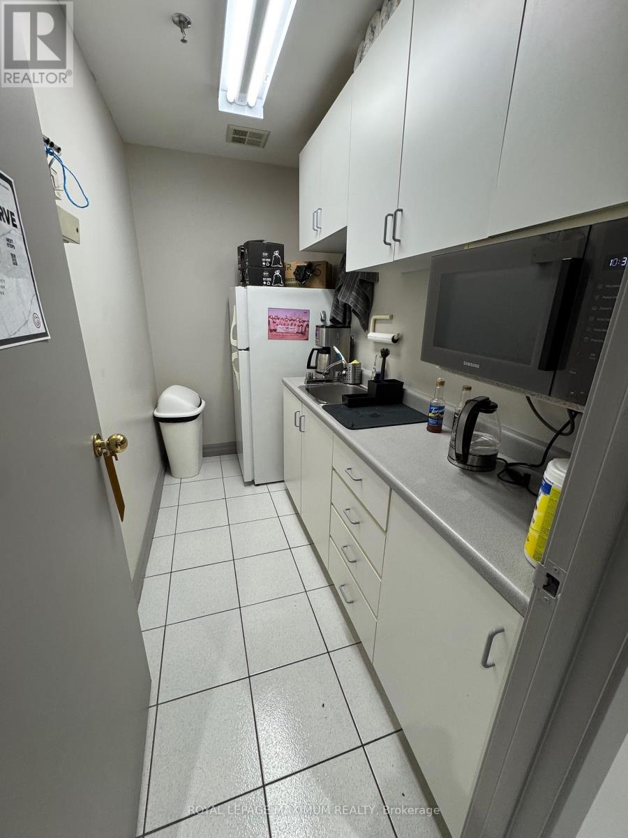 18 - 67 Rodinea Road, Vaughan, ON