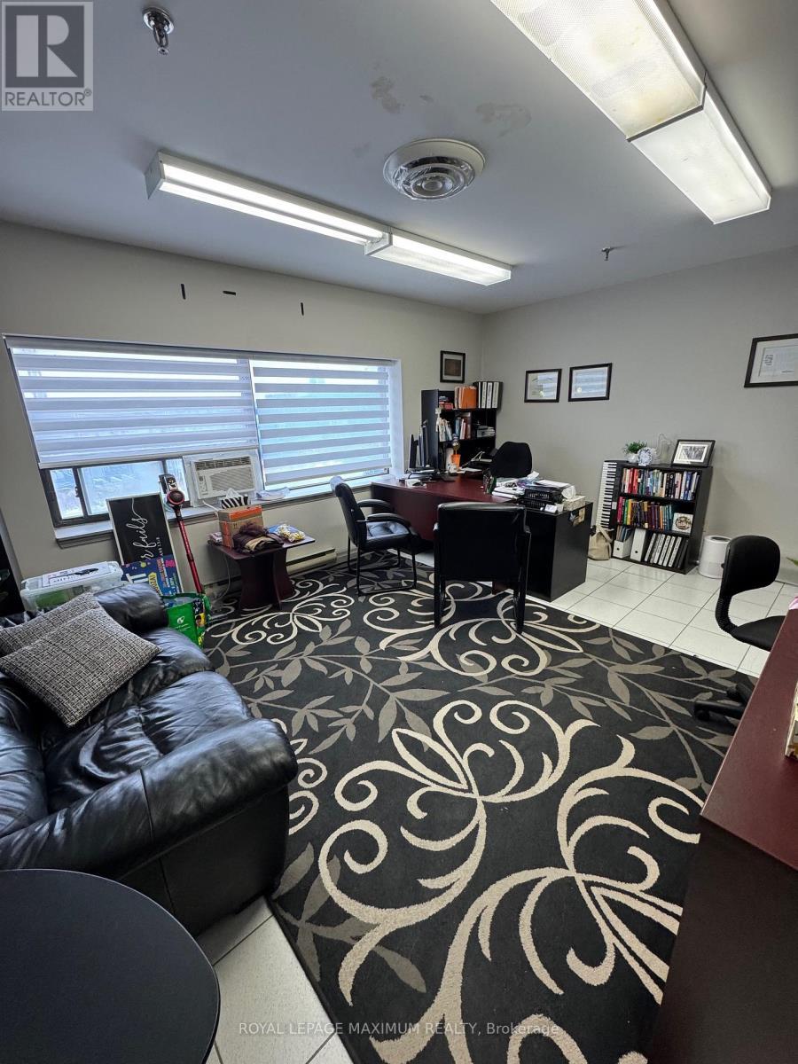 18 - 67 Rodinea Road, Vaughan, ON